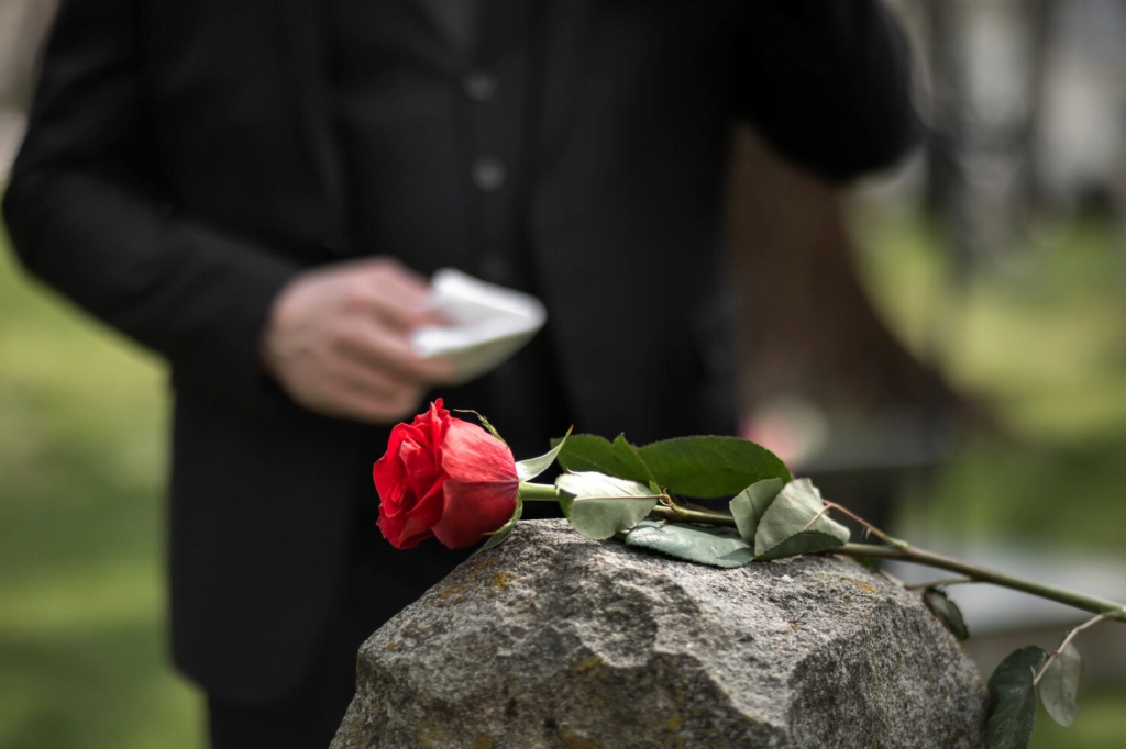 cuanto cuestan los servicios funerarios